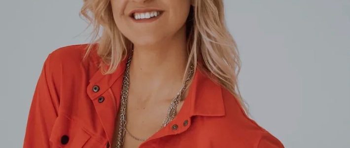 “EntrepreneurSHIP – Grab on your wave” – Meet new volunteer Masha